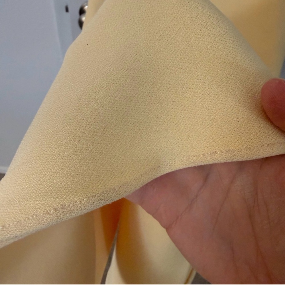 Elliatt Nola Gown Butter Yellow - Picture 6 of 7